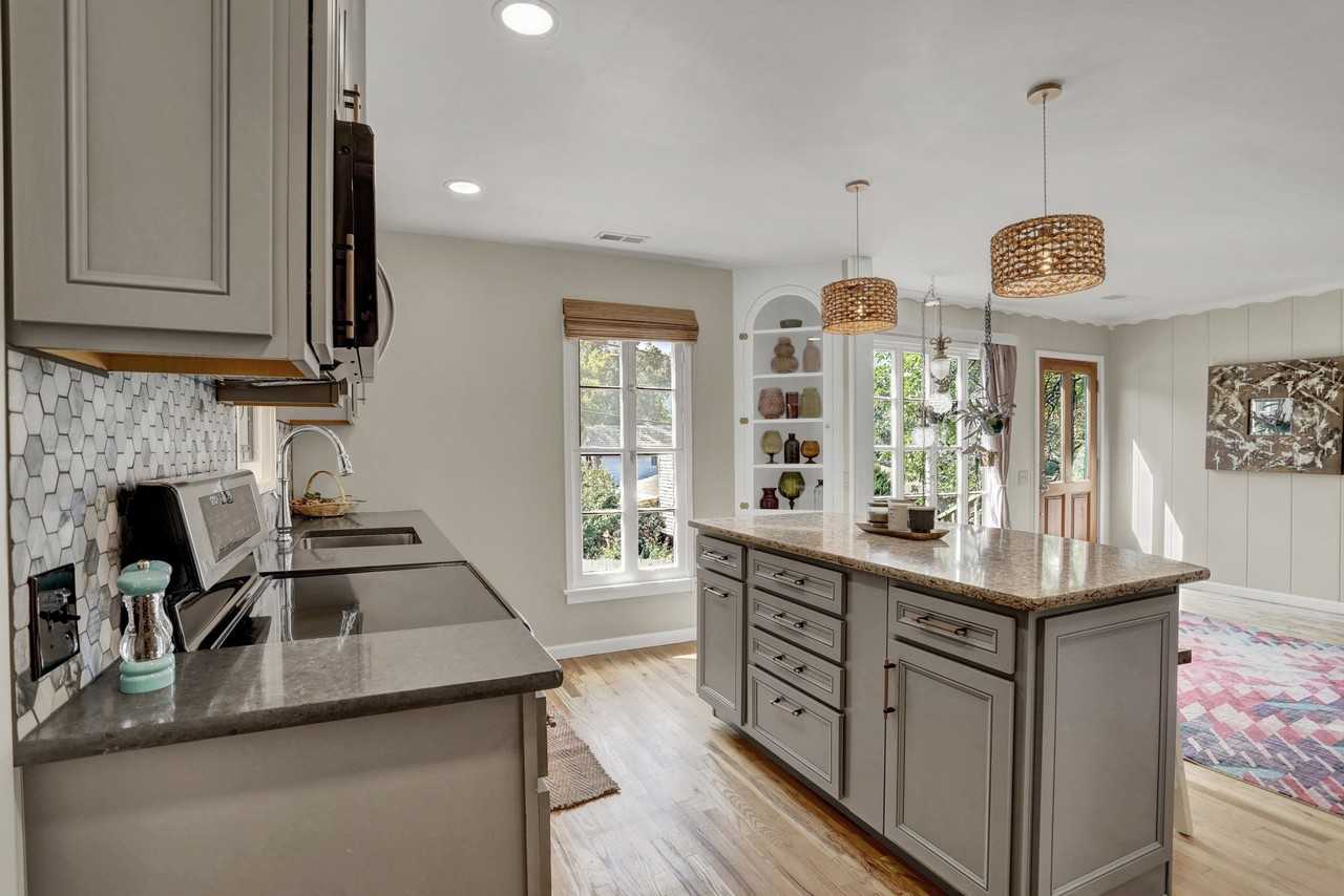 107 South Path - Photo 5 of 34