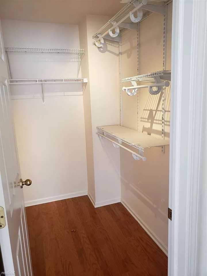 2906 Barclay Way #1 - Photo 6 of 17