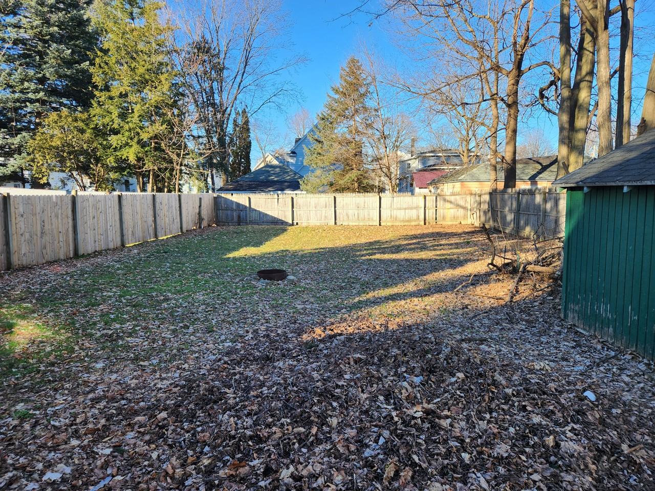 113 E Ellis St #NA - Photo 3 of 15