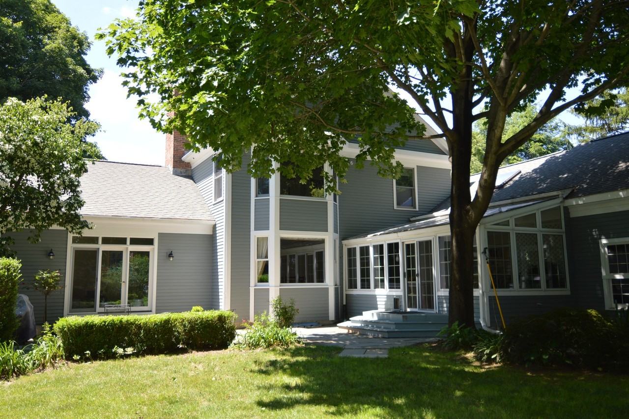 73 Lyme St - Photo 3 of 33