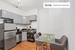 31 Saint Marks Pl #A - Photo 1 of 1