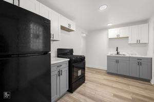 featured image of 7655 S May St