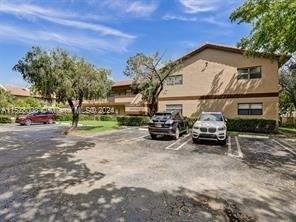10571 Royal Palm Blvd - Photo 2 of 8