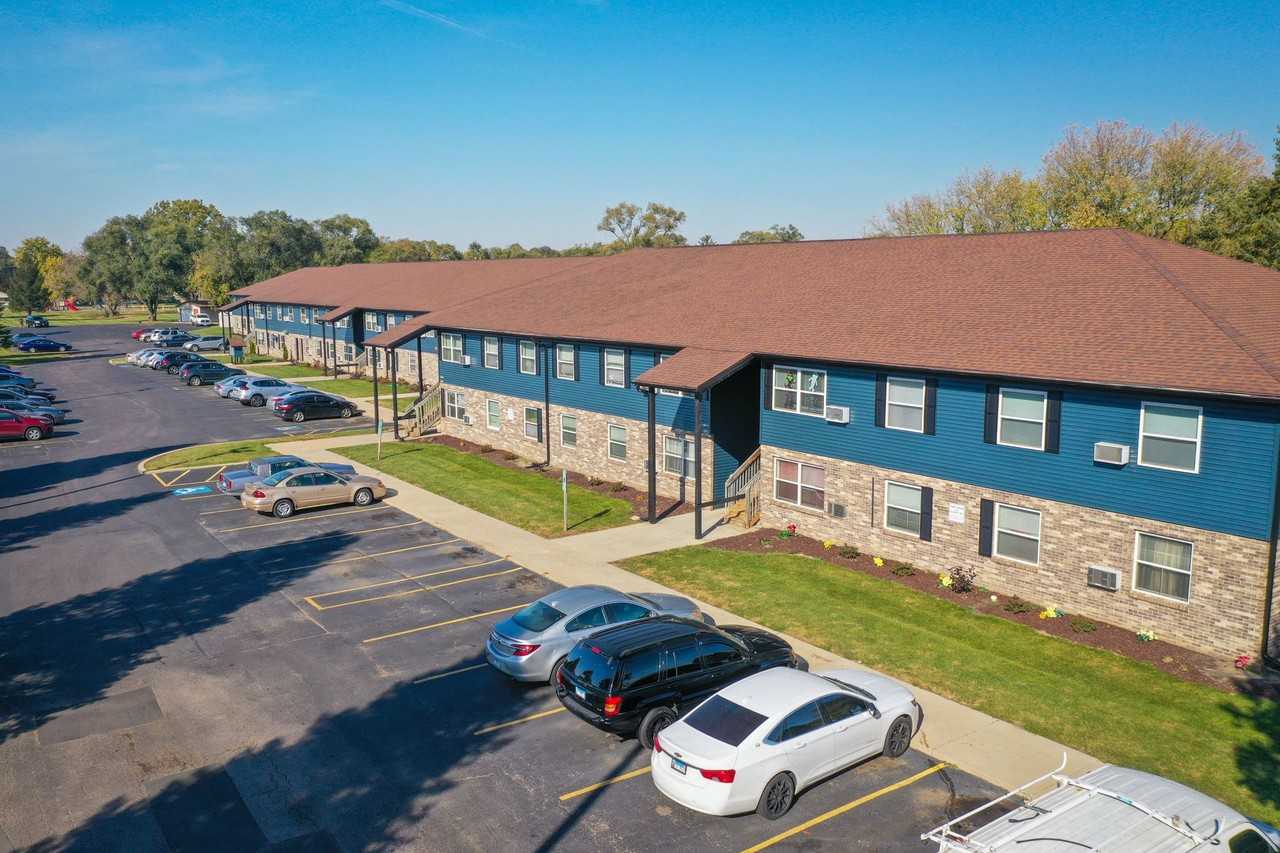 Kemper Manor Apartments - Photo 3 of 50