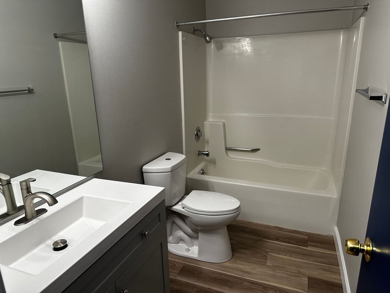 2 Bedroom with In - Photo 6 of 19