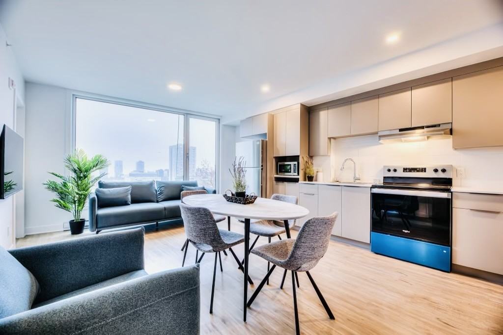 1296 Avenue des Pins Ouest #0201 - Photo 7 of 16