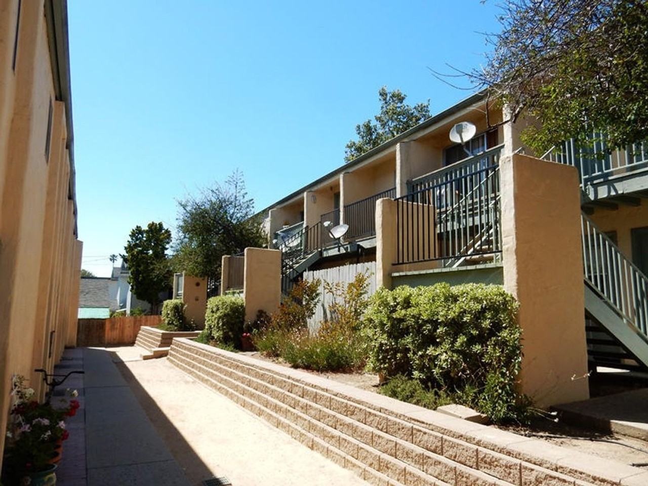 Solvang Charmer - Photo 2 of 9