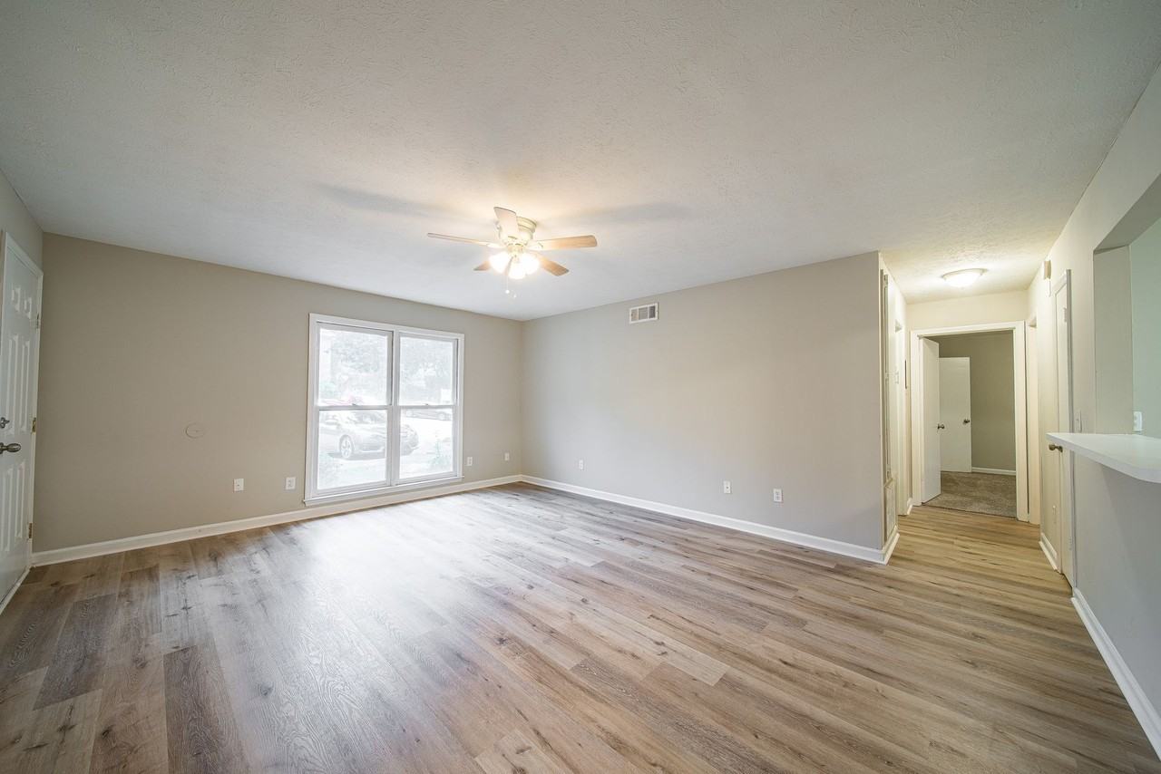 786 Dogwood Dr - Photo 2 of 14