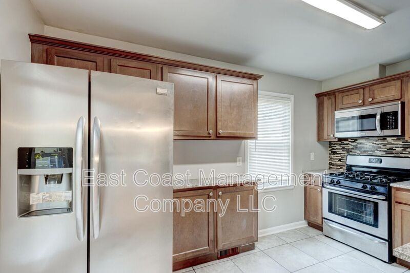 8529 Ramort Dr - Photo 3 of 25