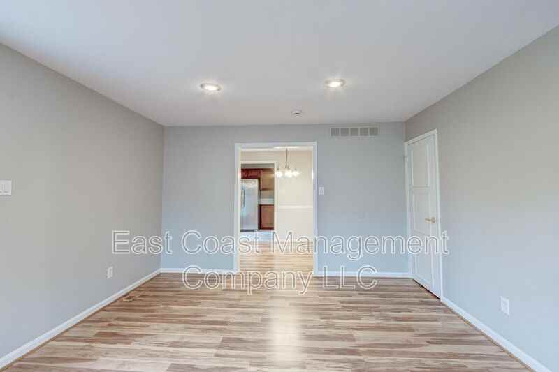 8529 Ramort Dr - Photo 6 of 25