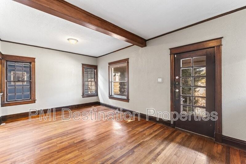 4145 Kenwood Ave - Photo 3 of 28