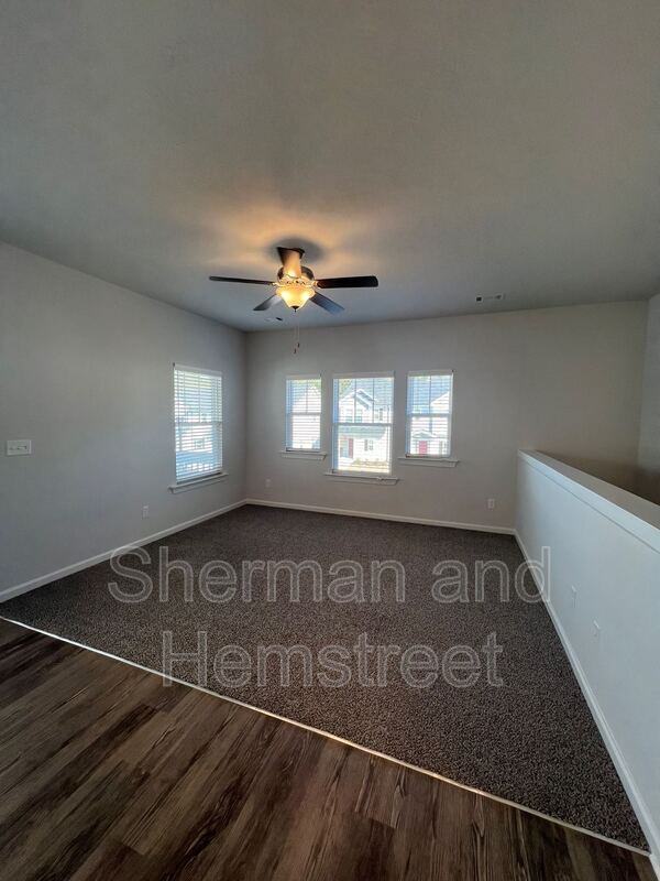 2046 Lotus Dr - Photo 3 of 12