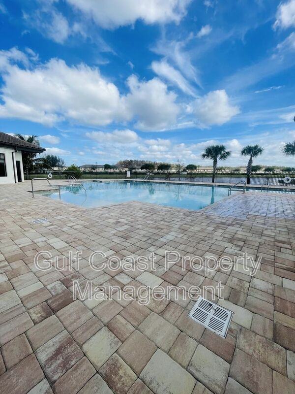 3293 Altimira Dr - Photo 6 of 44