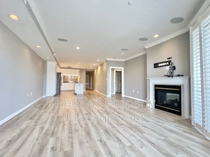 2305 William Styron Sq S #S - Photo 6 of 25