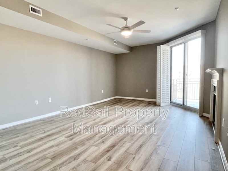 2305 William Styron Sq S #S - Photo 7 of 25