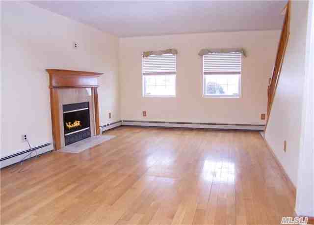 19 Orange Ave - Photo 2 of 11