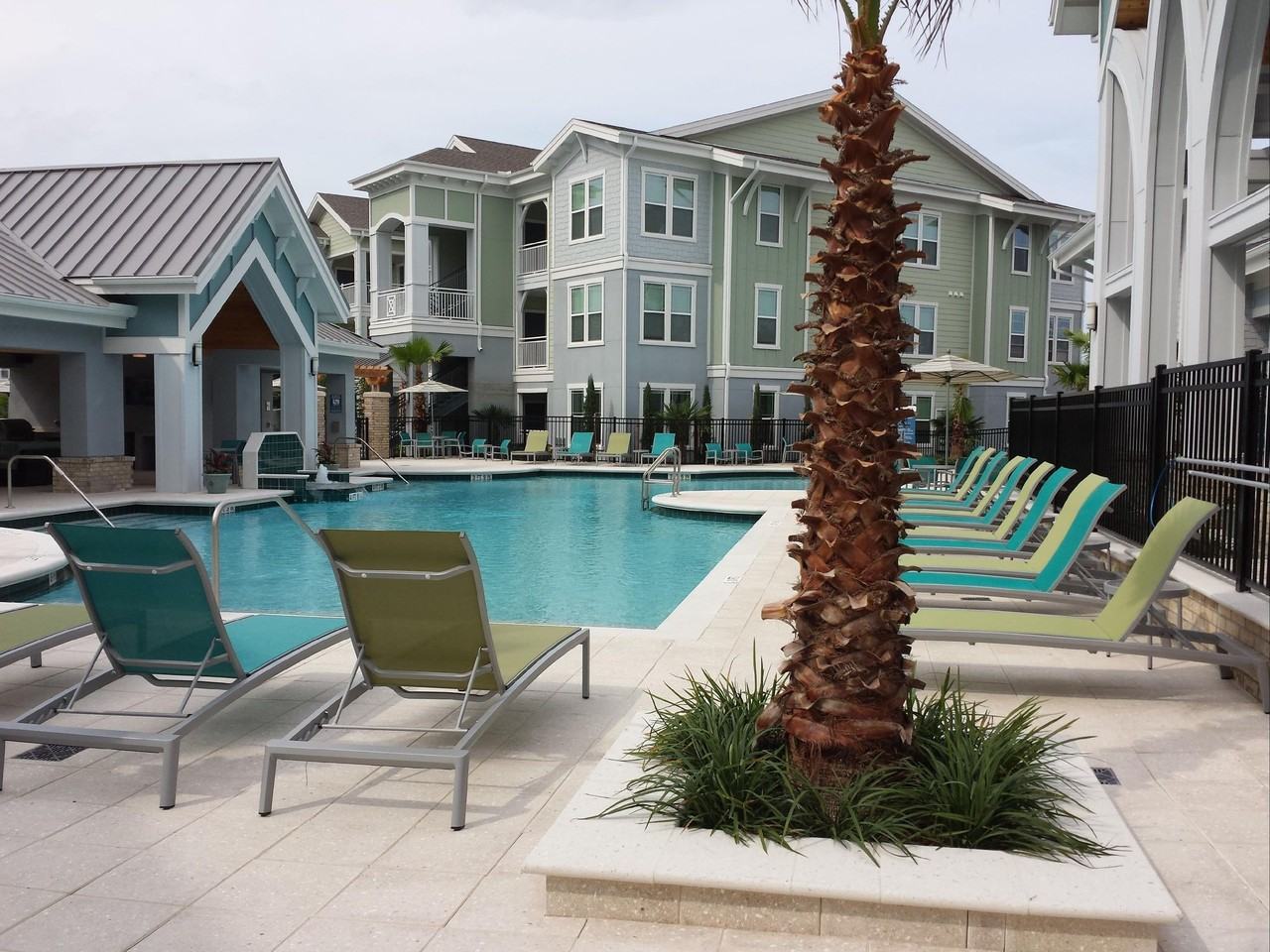 The Crosby at Towne Center - Photo 4 of 34