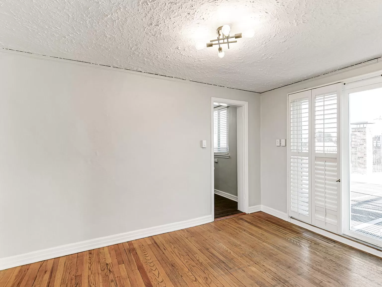 1666 Detroit - Photo 4 of 20