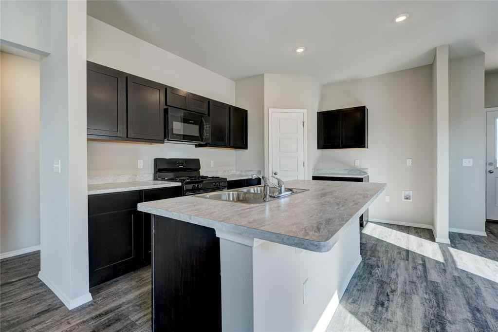 10333 Nw 18th Ter - Photo 3 of 41