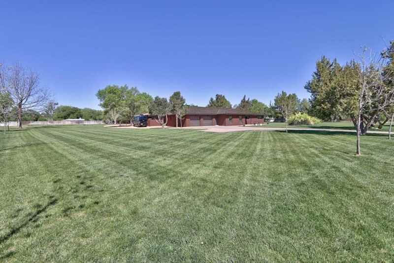 4611 Rio Grande Ln NW - Photo 3 of 35