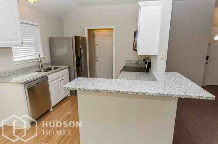 10108 Lone Eagle Dr - Photo 3 of 13