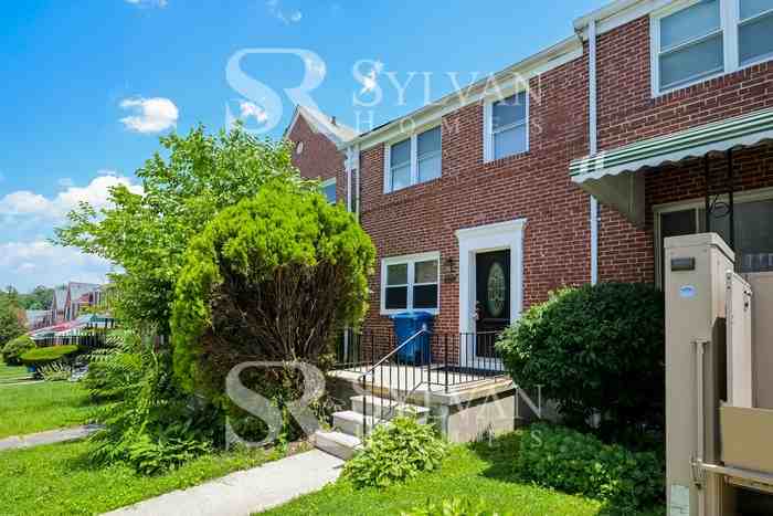 4715 Wrenwood Ave - Photo 2 of 16