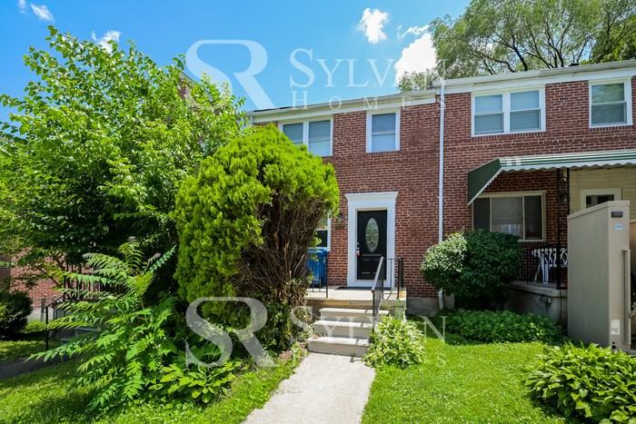 4715 Wrenwood Ave - Photo 3 of 16