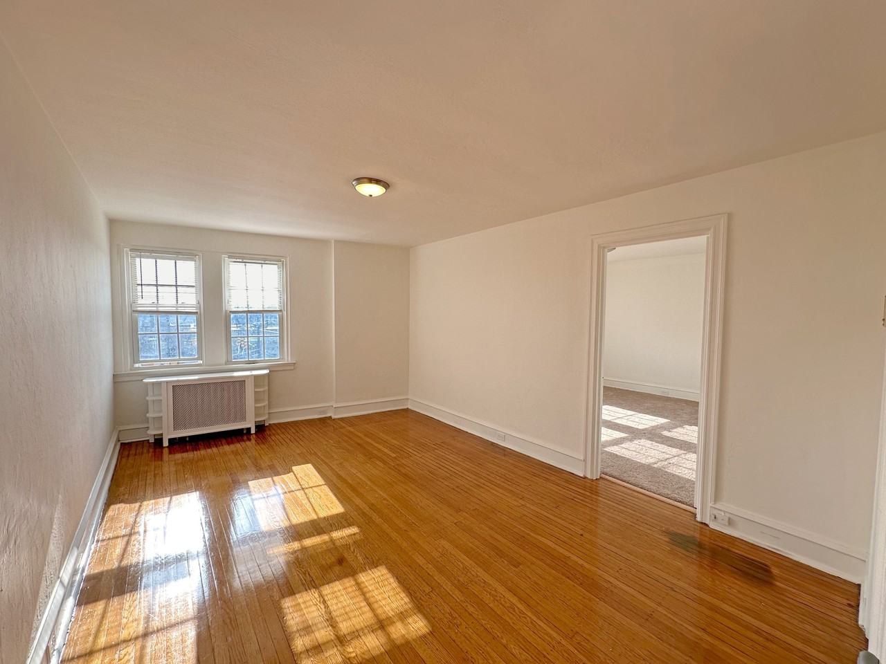 Marlyn Apartments - Photo 3 of 15