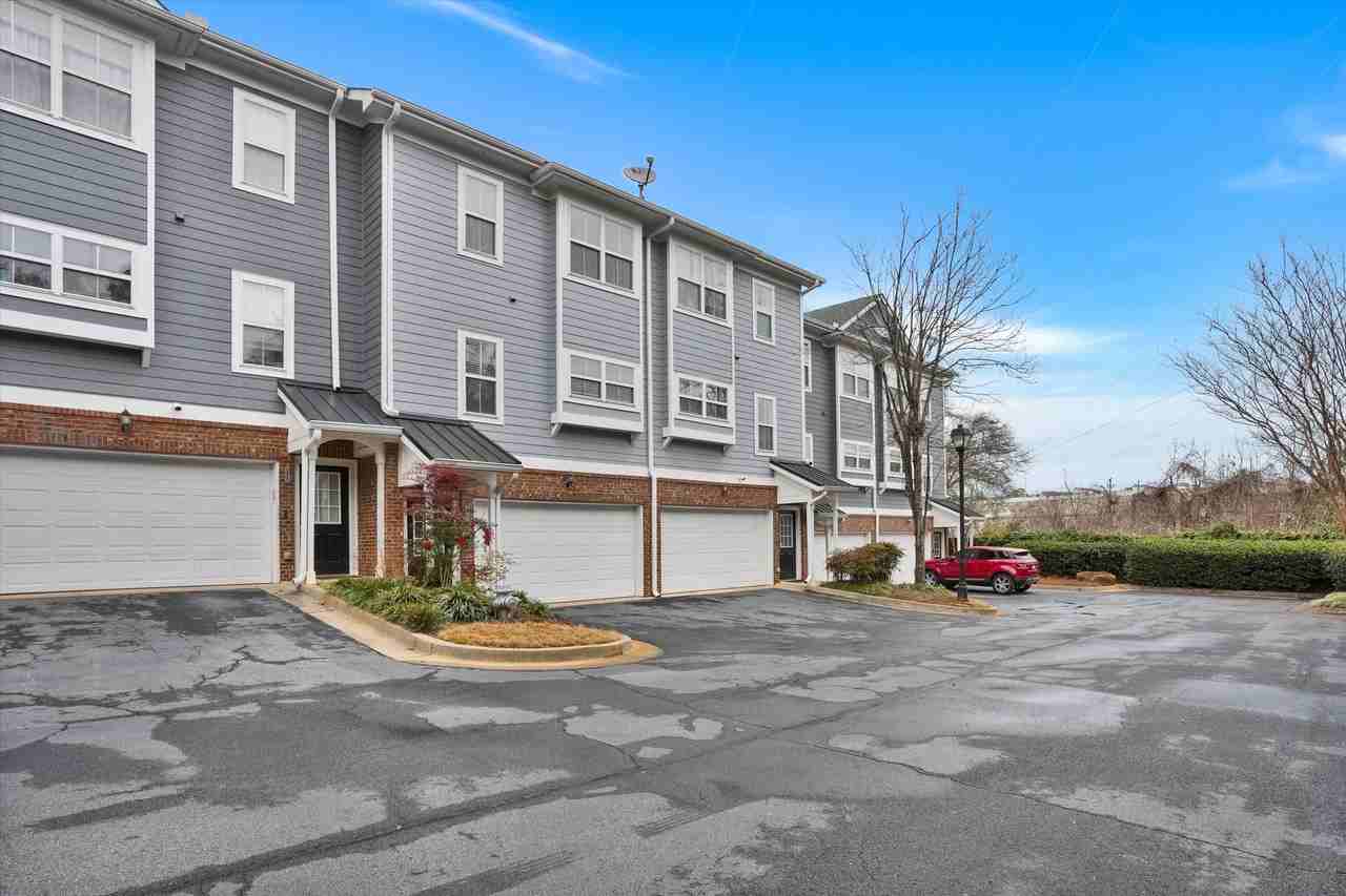 324 Carlyle Park Dr #1