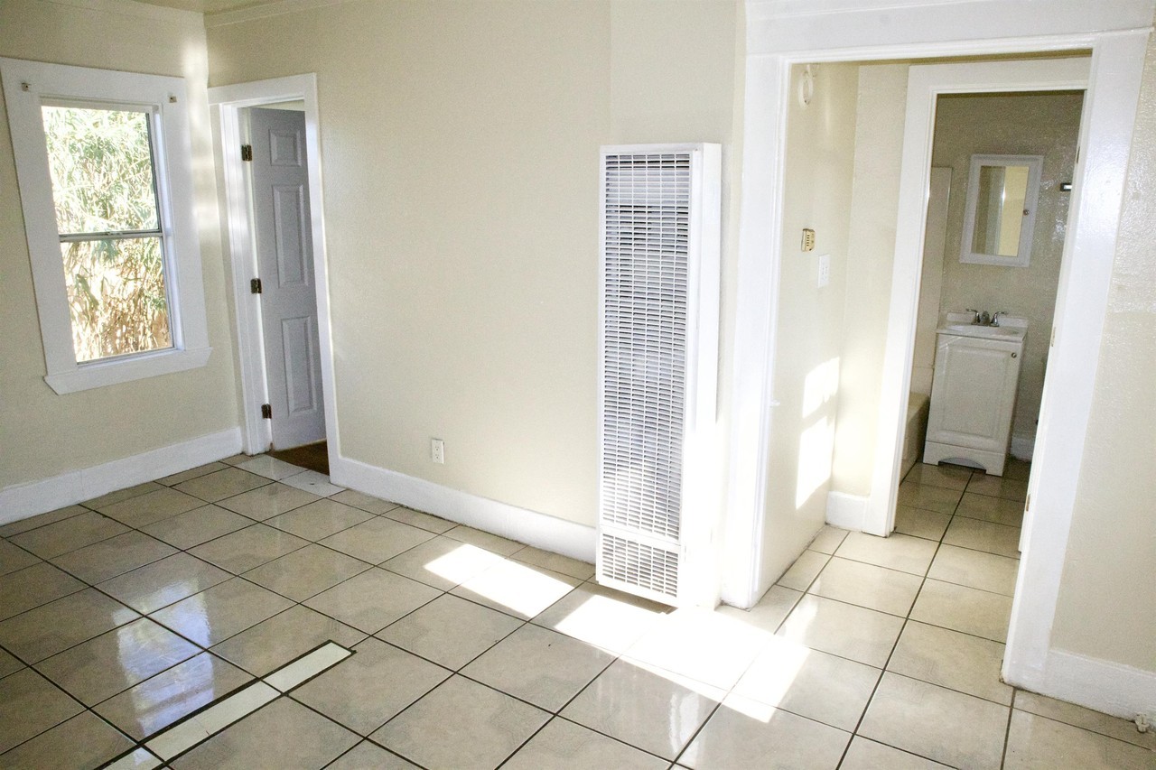 1187 N Loma Vista Dr #1187 - Photo 7 of 11