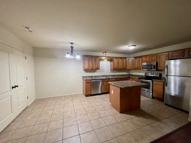 3004 S B St #3004 - Photo 7 of 18