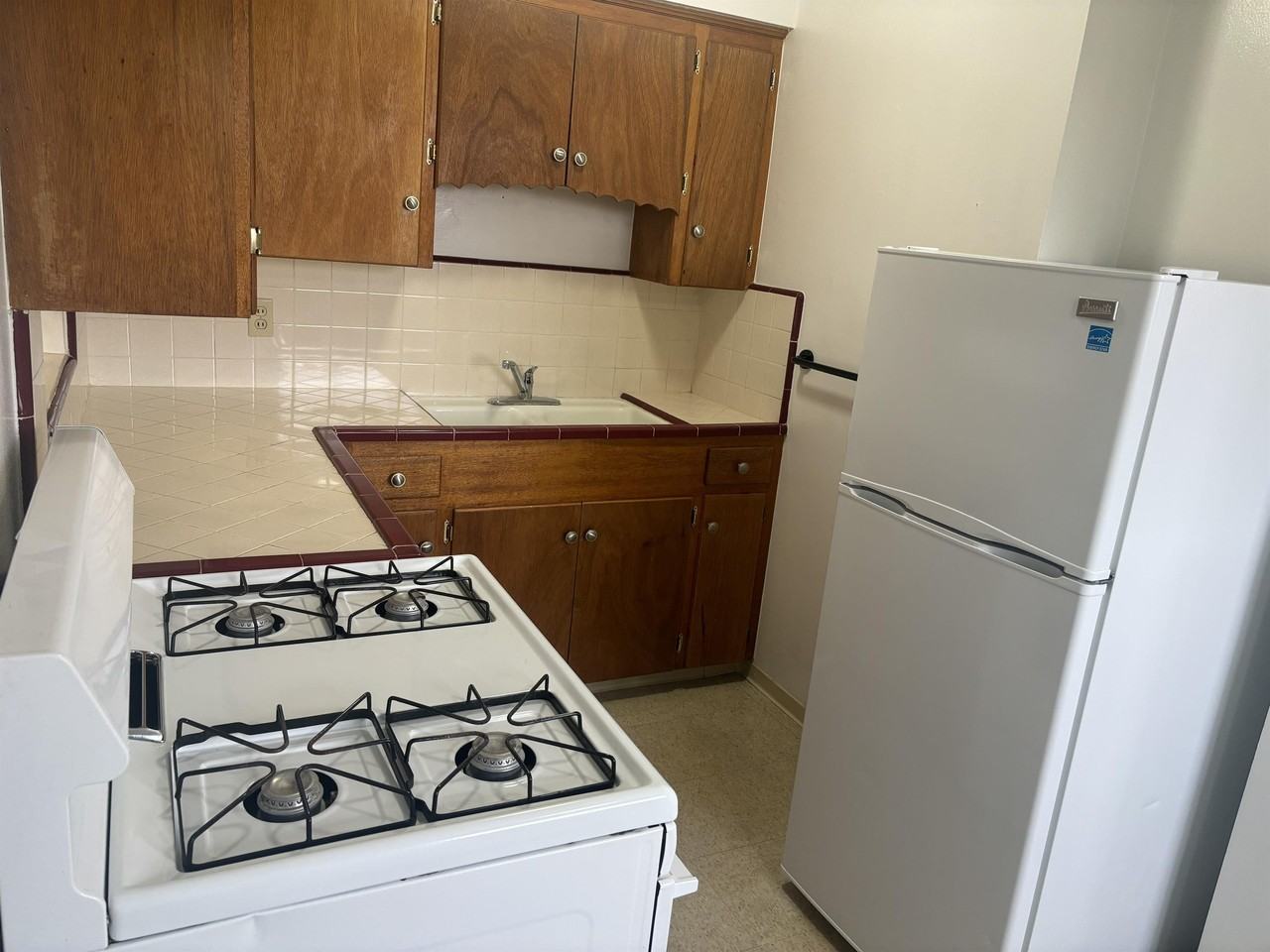 2618 E Turney Ave #4