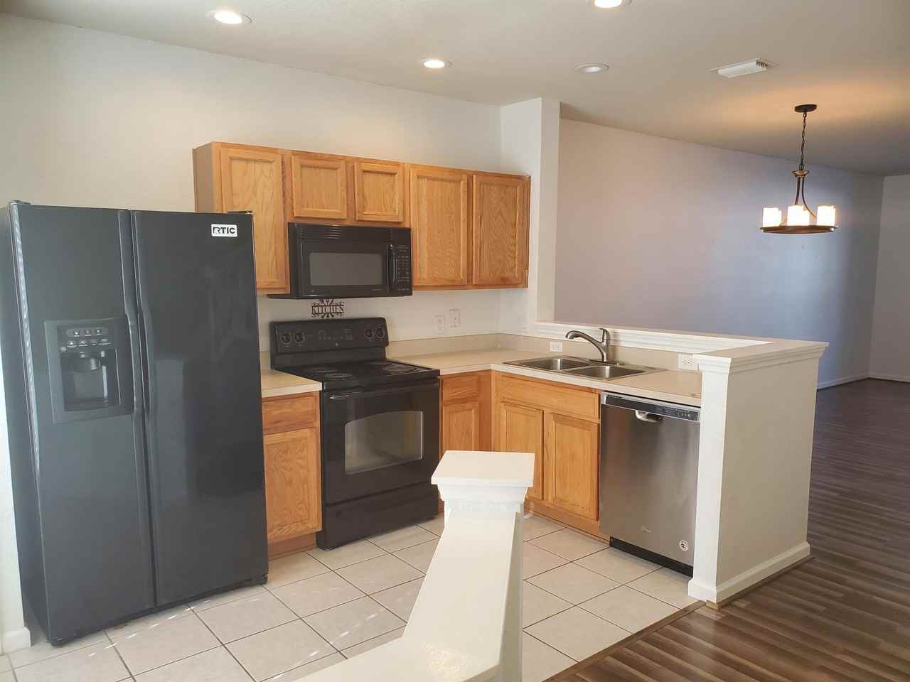 4480 Sw 49th Ave #1 - Photo 3 of 10