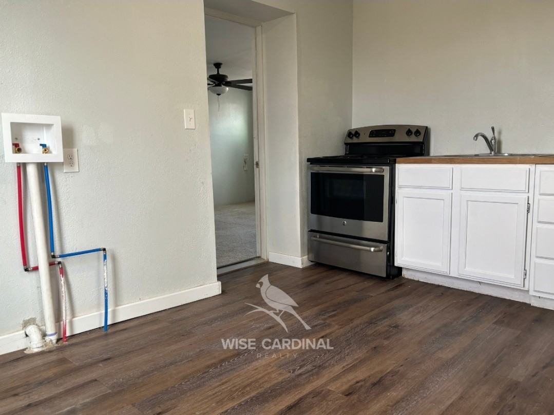 712 30th St #1 - Photo 3 of 8