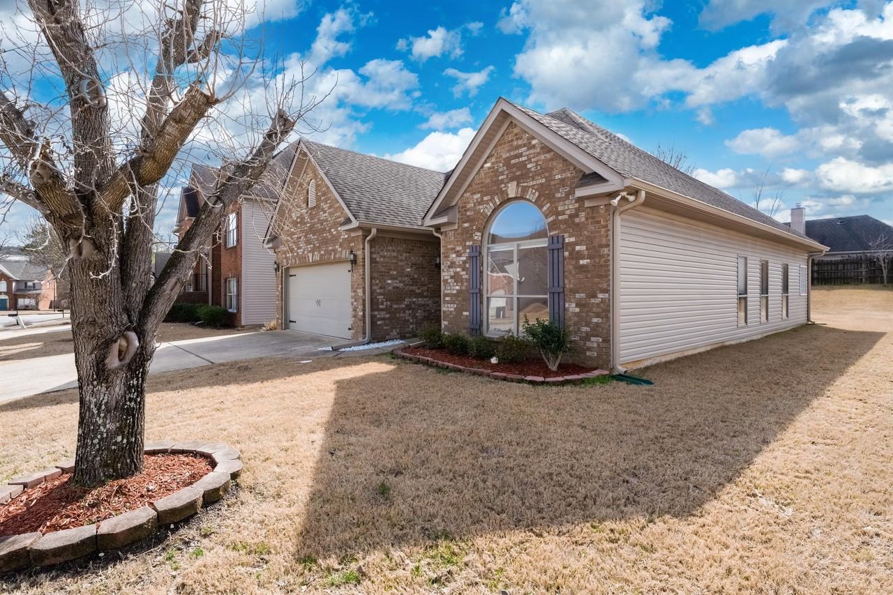 2520 Stonecreek Trl #1 - Photo 3 of 28