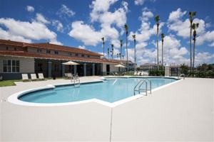 featured image of 100 Corner Dr