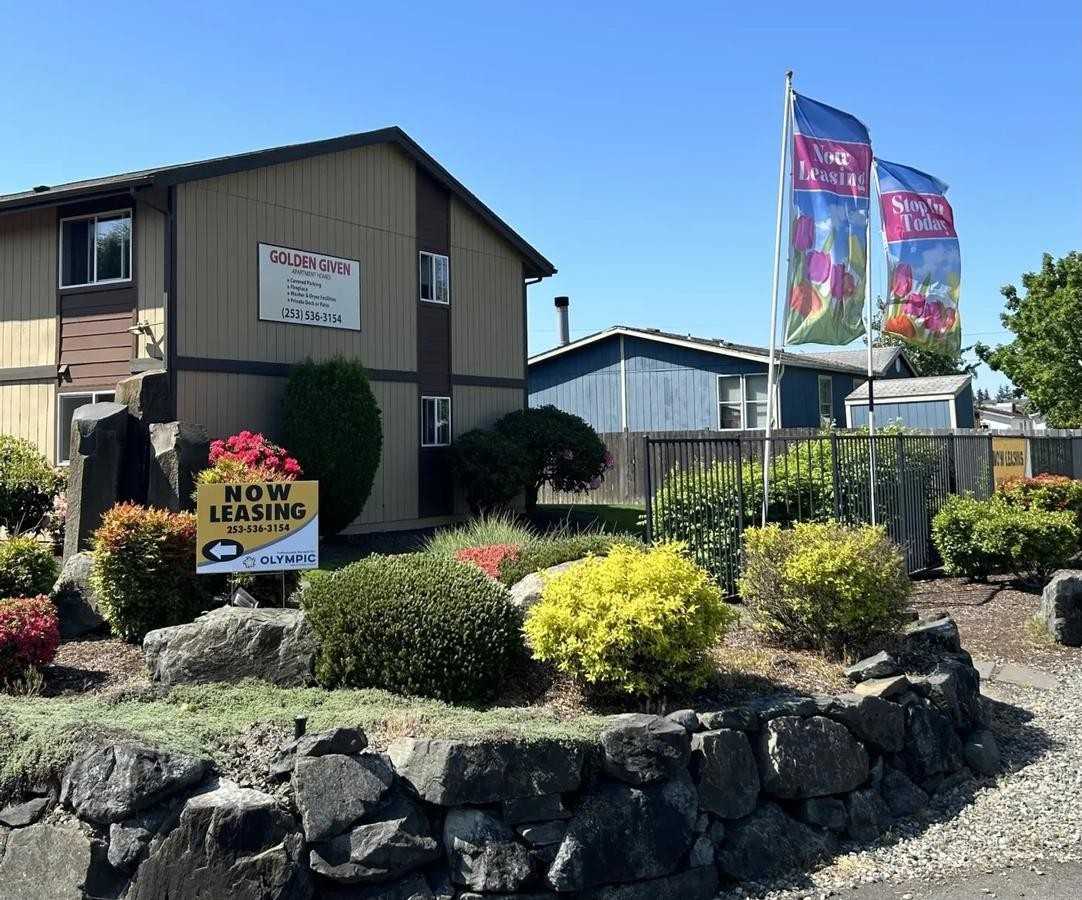 1023 74th St E - Photo 7 of 9