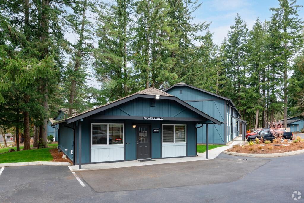 4106 Madrona Dr Se - Photo 4 of 23