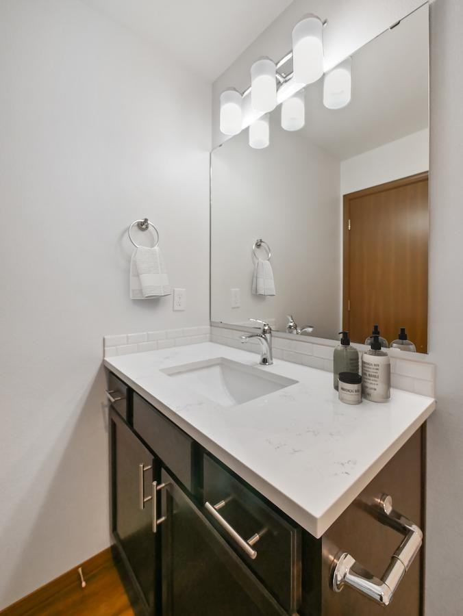 5180 Gibson Ln Ne - Photo 3 of 13