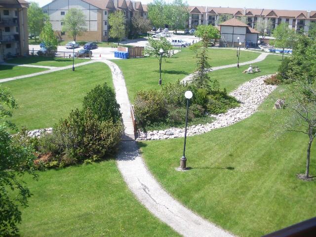 193 Victor Lewis Dr - Photo 2 of 13