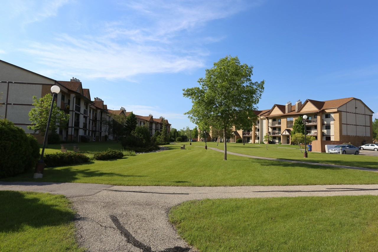 193 Victor Lewis Dr - Photo 4 of 13