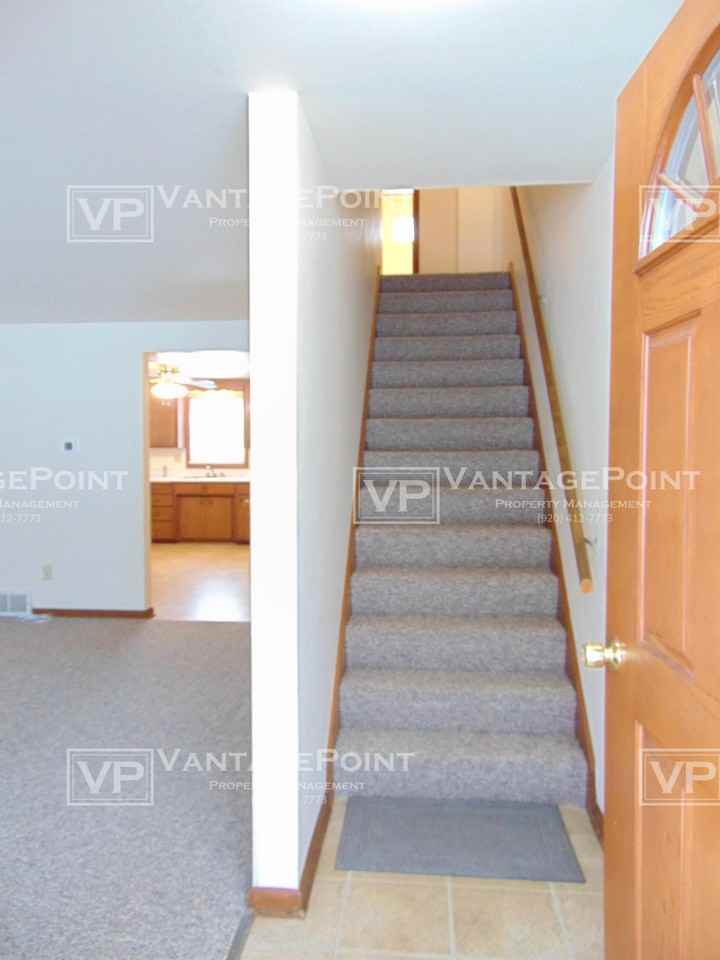 1814 12th Ave - Photo 2 of 17