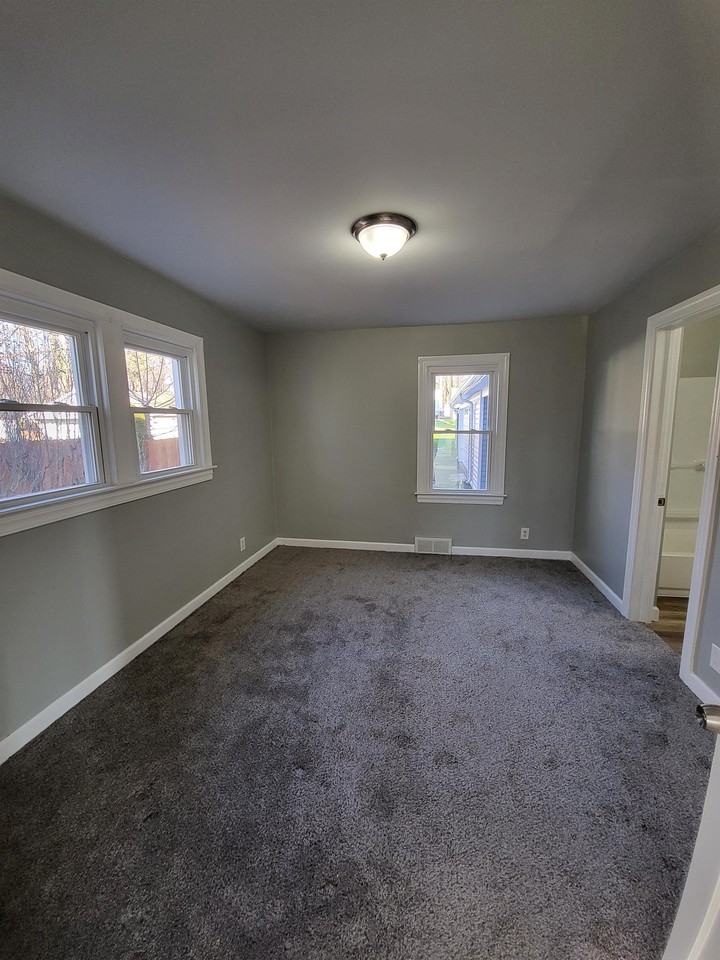 5315 Southern Blvd - Photo 2 of 13