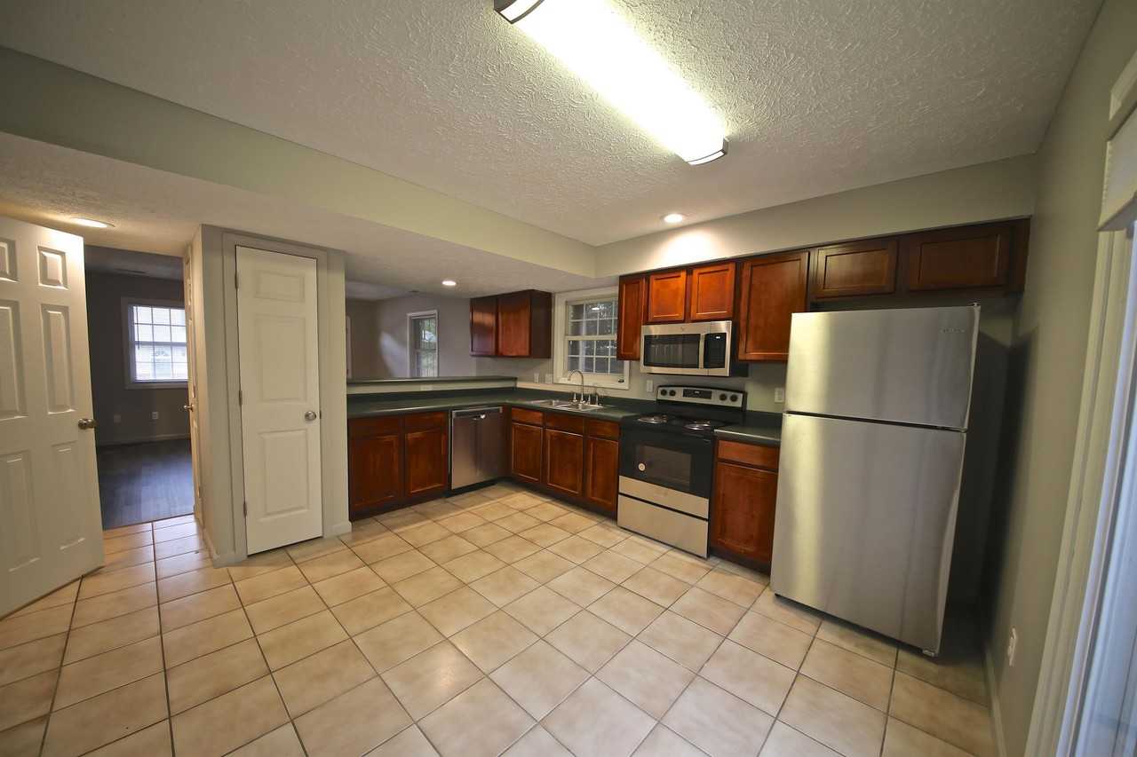 892 E Sherwood Hills Dr #1 - Photo 2 of 14