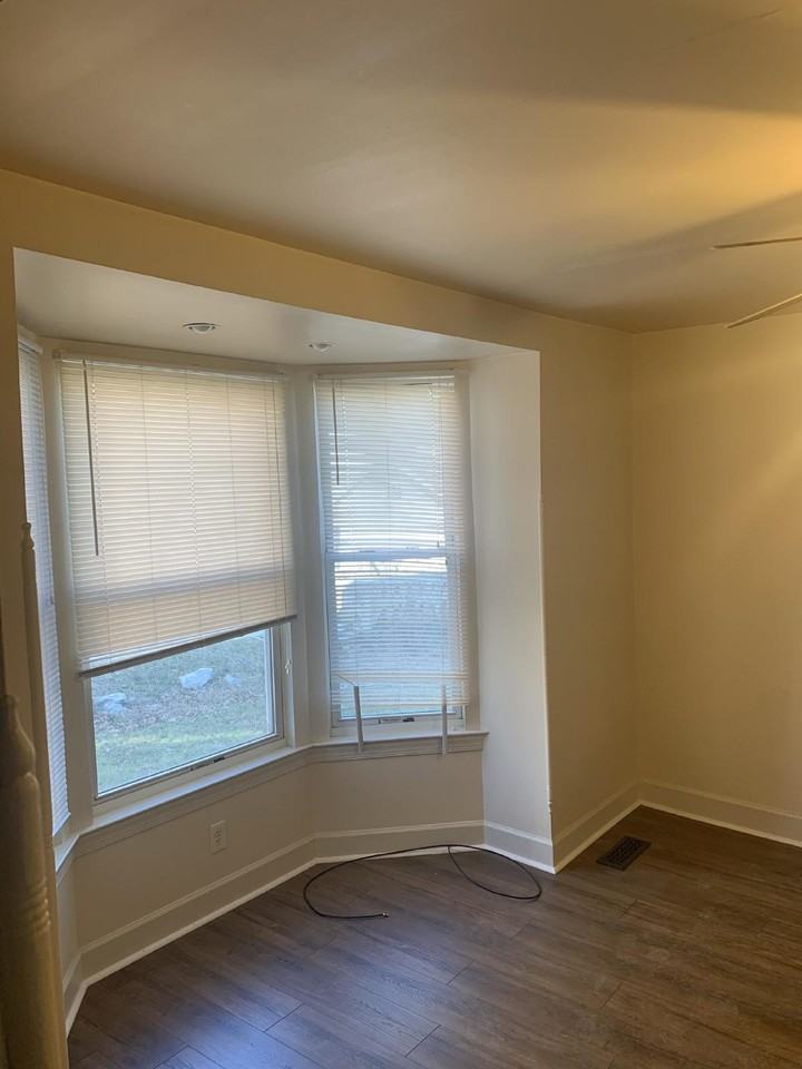 711 N George St #1 - Photo 6 of 15