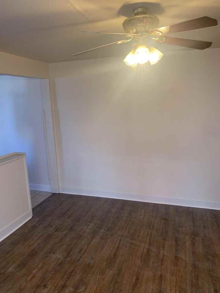 711 N George St #1 - Photo 7 of 15