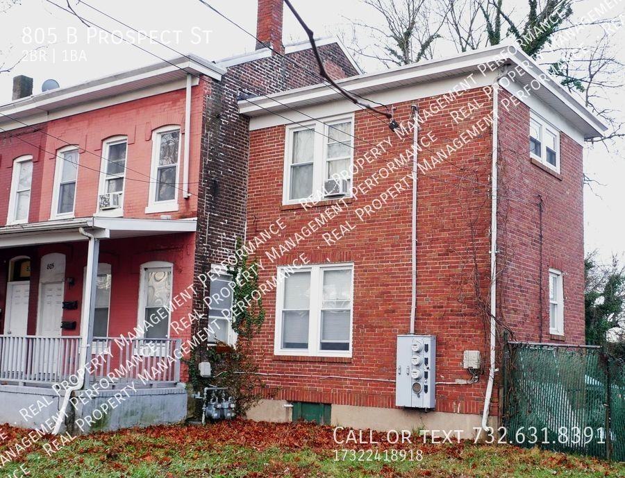 805B Prospect St - Photo 3 of 21