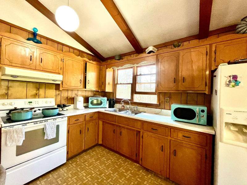 398 New Liberty Rd - Photo 2 of 14