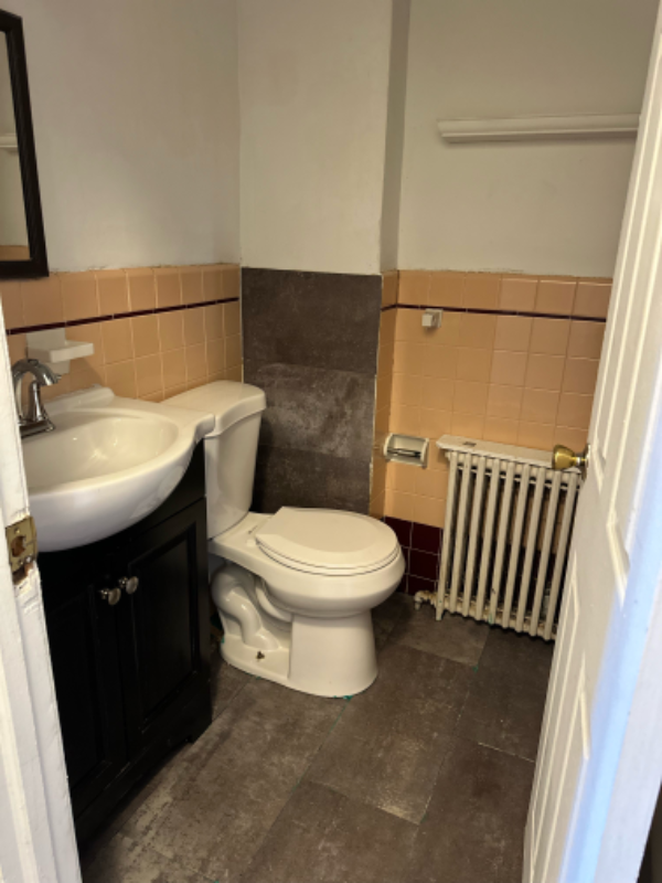 1438 67th Ave #A - Photo 2 of 10