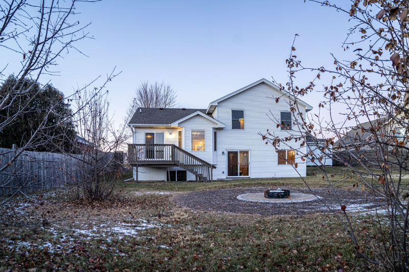 567 Pioneer Trl Se - Photo 3 of 15